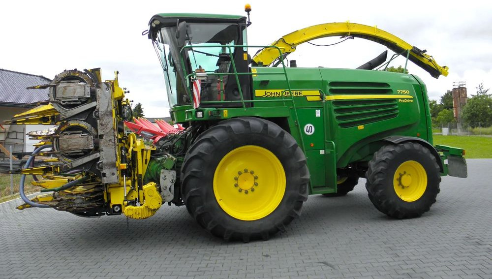 John Deere 7750 ProDrive 2008 Rok, +Kemper 375, +podbieracz do traw, Nie Malowany, Stan Bardzo Dobry - Lopbarības kombains: foto 4 John Deere 7750 ProDrive 2008 Rok, +Kemper 375, +podbieracz do traw, Nie Malowany, Stan Bardzo Dobry - Lopbarības kombains: foto 4