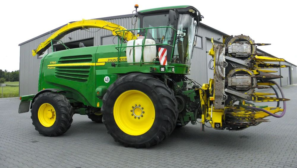 John Deere 7750 ProDrive 2008 Rok, +Kemper 375, +podbieracz do traw, Nie Malowany, Stan Bardzo Dobry - Lopbarības kombains: foto 3 John Deere 7750 ProDrive 2008 Rok, +Kemper 375, +podbieracz do traw, Nie Malowany, Stan Bardzo Dobry - Lopbarības kombains: foto 3