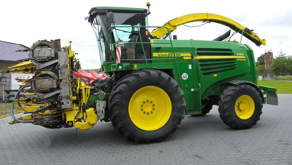 John Deere 7750 ProDrive 2008 Rok, +Kemper 375, +podbieracz do traw, Nie Malowany, Stan Bardzo Dobry - Lopbarības kombains: foto 1 John Deere 7750 ProDrive 2008 Rok, +Kemper 375, +podbieracz do traw, Nie Malowany, Stan Bardzo Dobry - Lopbarības kombains: foto 1