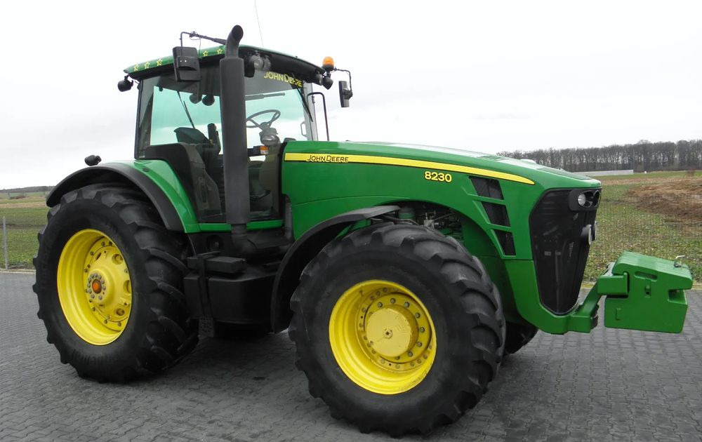 John Deere 8230 2009 Rok POWERSHIFT, Nie Malowany, Stan Bardzo Dobry - Traktors: foto 1 John Deere 8230 2009 Rok POWERSHIFT, Nie Malowany, Stan Bardzo Dobry - Traktors: foto 1