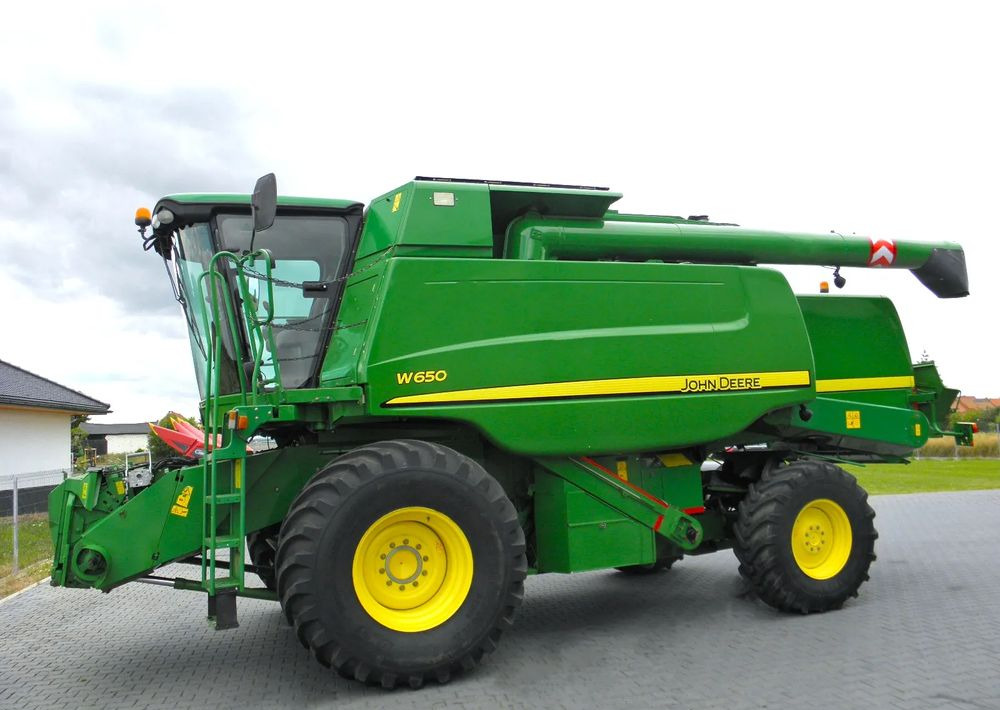 John Deere W650 2008 Rok, heder 6,7m, Nie Malowany, Stan Bardzo Dobry - Labības kombains: foto 3 John Deere W650 2008 Rok, heder 6,7m, Nie Malowany, Stan Bardzo Dobry - Labības kombains: foto 3