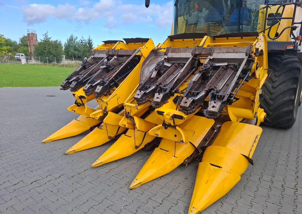 New Holland 8-75 2012 Rok, Przystawka do kukurydzy , Nie malowana, Stan Idealny - Kukurūzas heders: foto 3 New Holland 8-75 2012 Rok, Przystawka do kukurydzy , Nie malowana, Stan Idealny - Kukurūzas heders: foto 3
