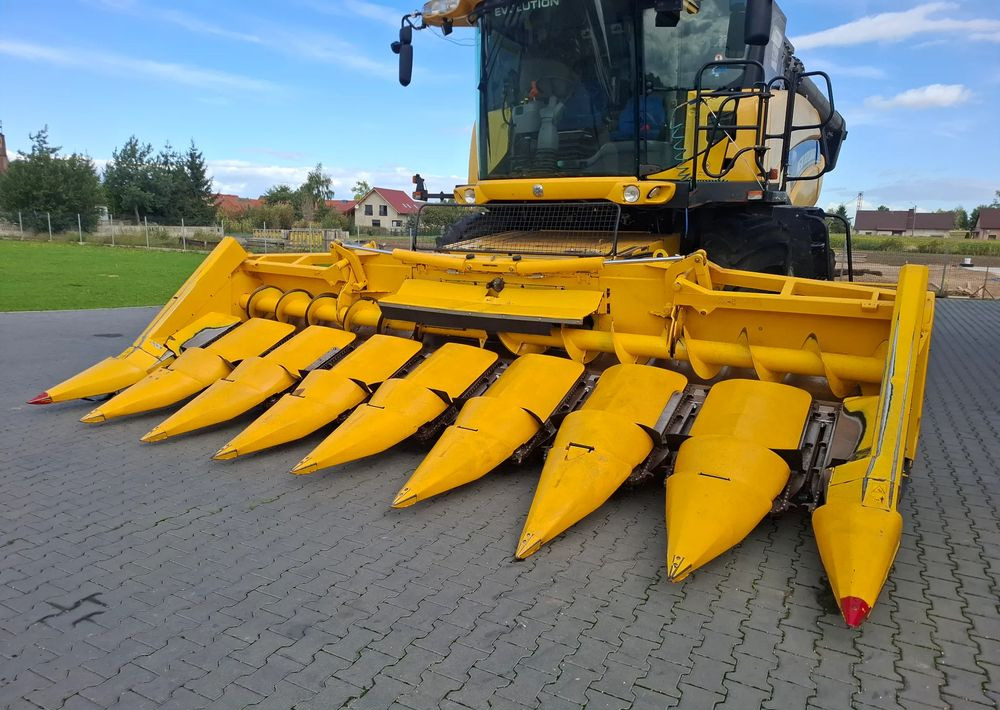 New Holland 8-75 2012 Rok, Przystawka do kukurydzy , Nie malowana, Stan Idealny - Kukurūzas heders: foto 1 New Holland 8-75 2012 Rok, Przystawka do kukurydzy , Nie malowana, Stan Idealny - Kukurūzas heders: foto 1