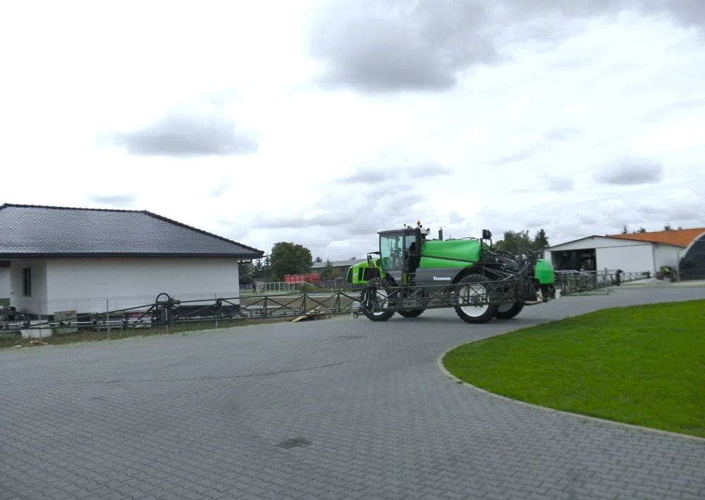 Miglotājs Tecnoma Laser 4240 2014 Rok, GPS, 36 M, Nie Malowany, Stan Bardzo Dobry: foto 12 Miglotājs Tecnoma Laser 4240 2014 Rok, GPS, 36 M, Nie Malowany, Stan Bardzo Dobry: foto 12