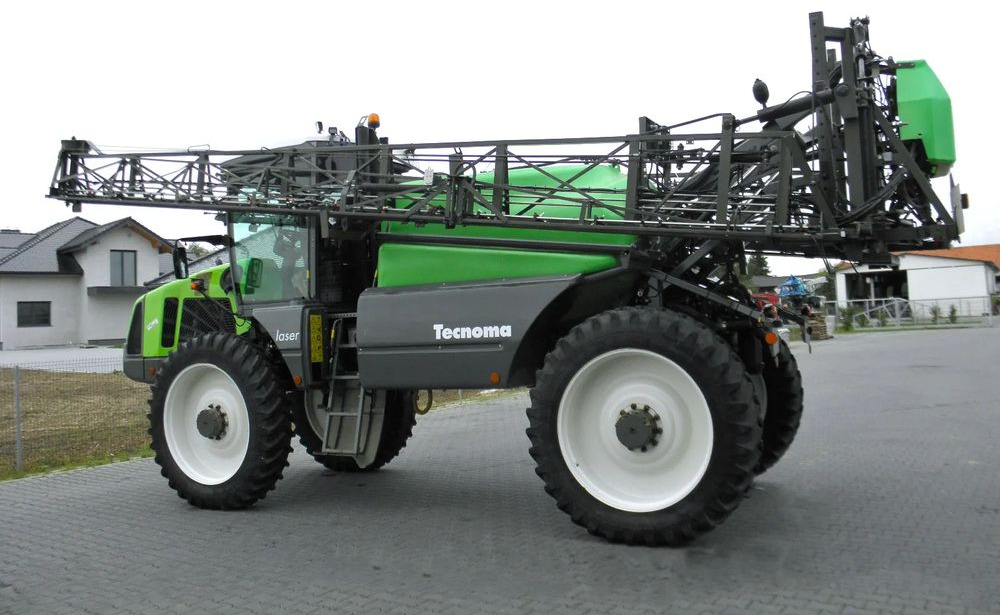 Miglotājs Tecnoma Laser 4240 2014 Rok, GPS, 36 M, Nie Malowany, Stan Bardzo Dobry: foto 11 Miglotājs Tecnoma Laser 4240 2014 Rok, GPS, 36 M, Nie Malowany, Stan Bardzo Dobry: foto 11