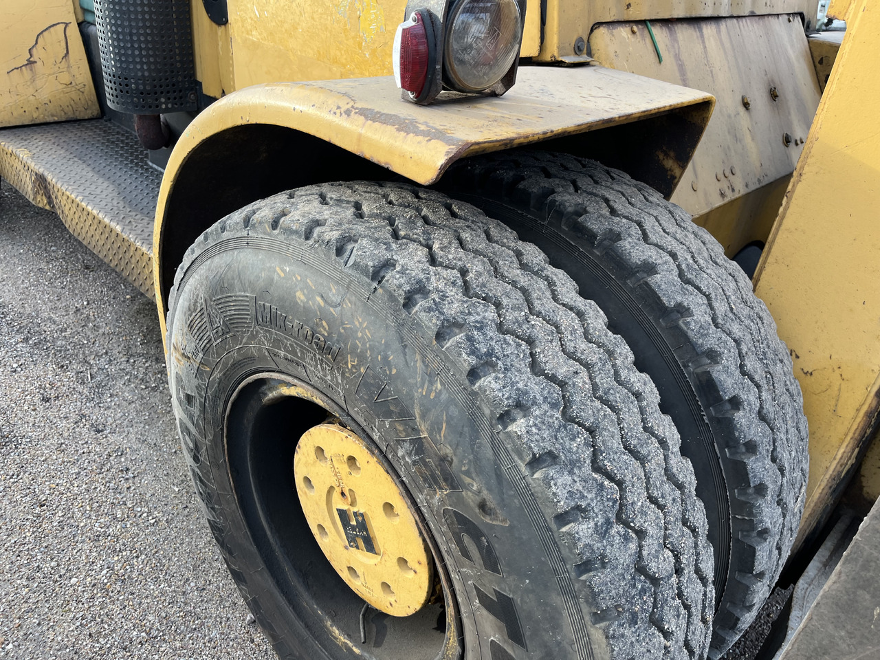 Hyster H350B - Dīzeļiekrāvējs: foto 4 Hyster H350B - Dīzeļiekrāvējs: foto 4