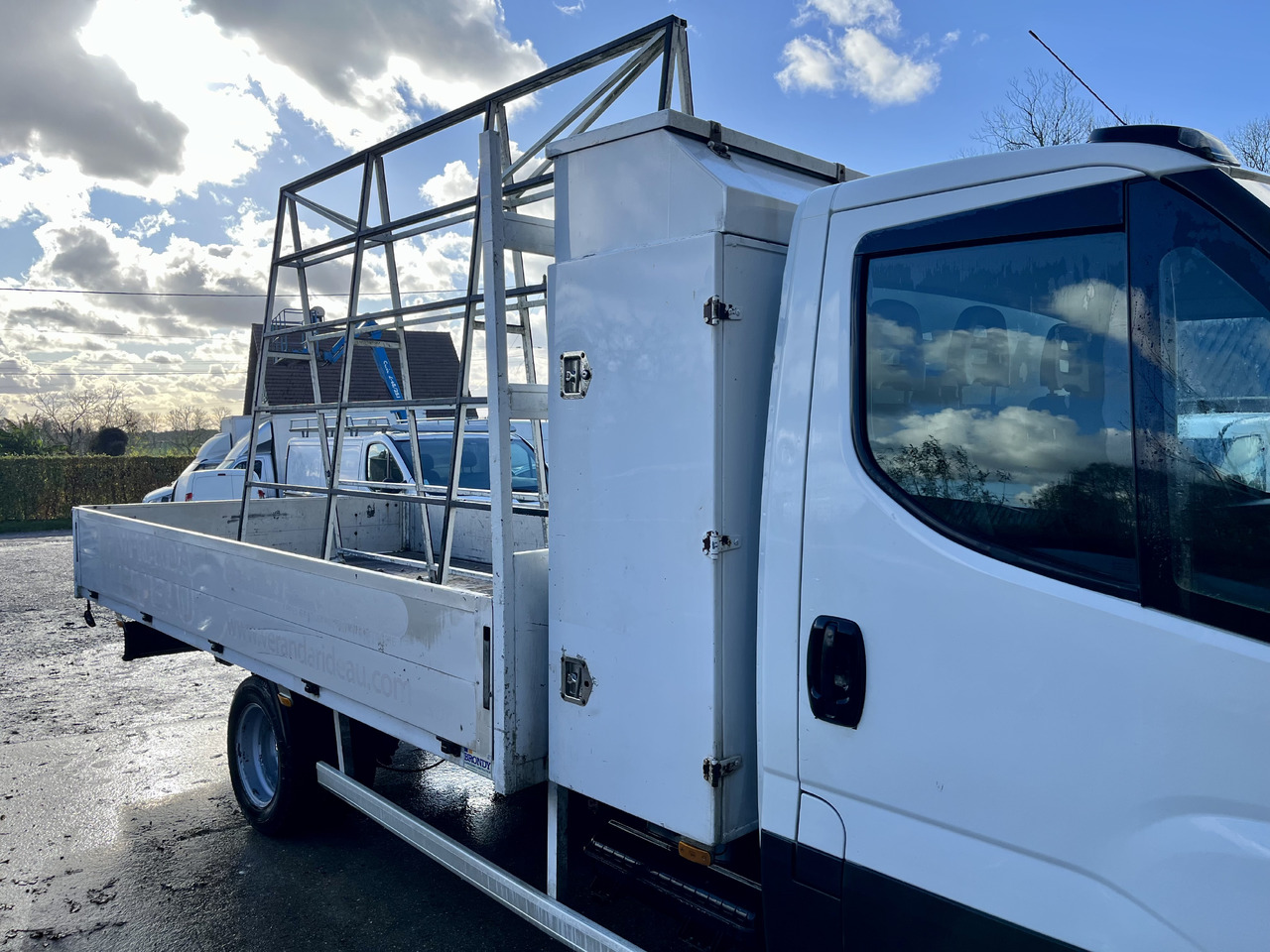 IVECO Daily 35-180 35c18 plateau - Automašīna ar kravas platformu: foto 5 IVECO Daily 35-180 35c18 plateau - Automašīna ar kravas platformu: foto 5