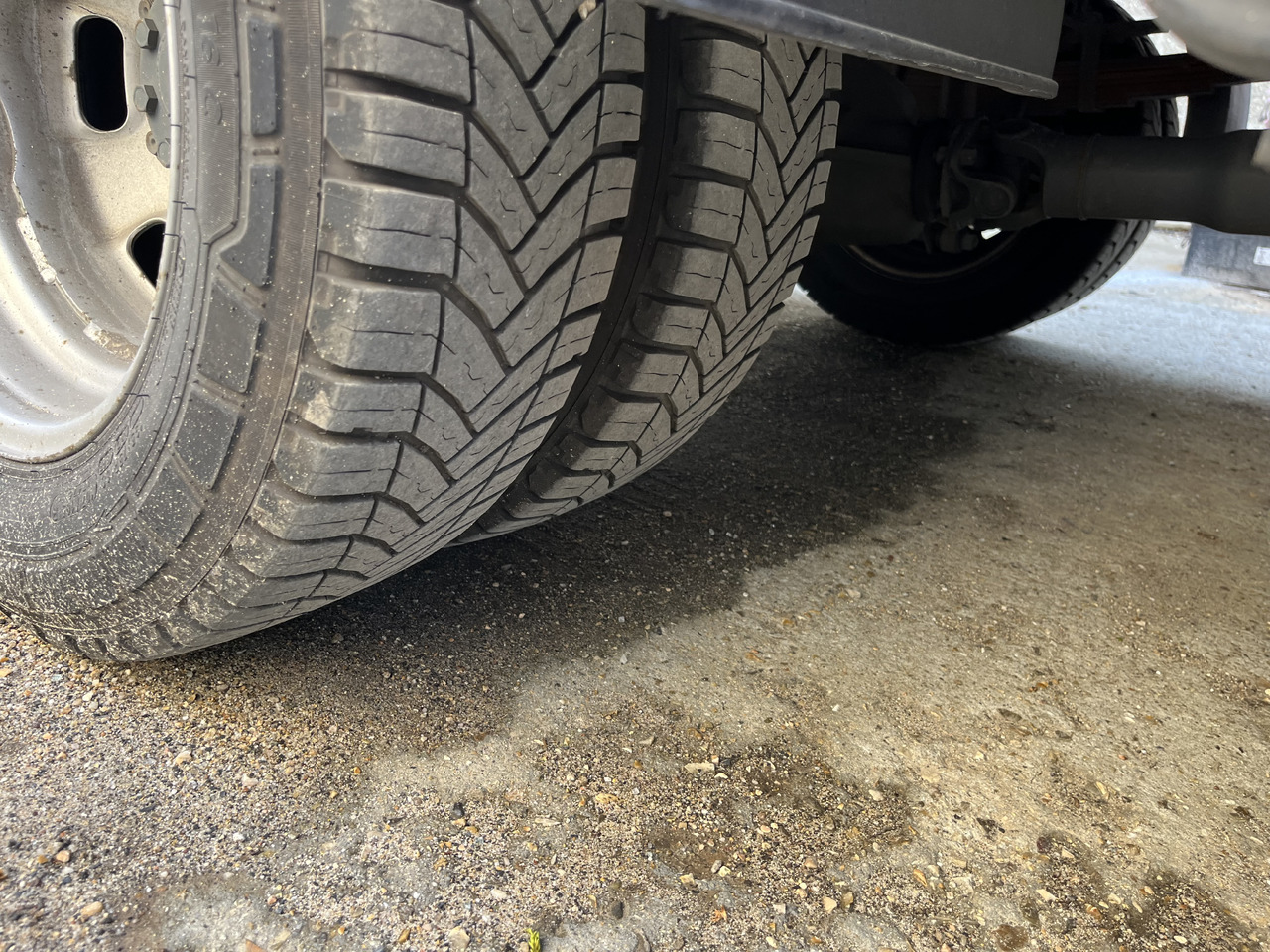 Iveco Daily 35-180 plateau dépannage dépanneuse porte voiture - Automašīna ar kravas platformu: foto 5 Iveco Daily 35-180 plateau dépannage dépanneuse porte voiture - Automašīna ar kravas platformu: foto 5