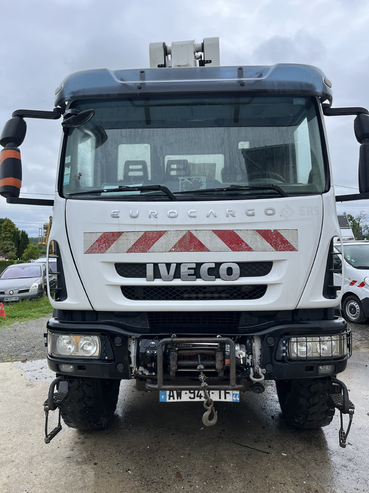 Iveco Eurocargo 150E28 4x4 nacelle Time 16M - Autopacēlājs: foto 2 Iveco Eurocargo 150E28 4x4 nacelle Time 16M - Autopacēlājs: foto 2