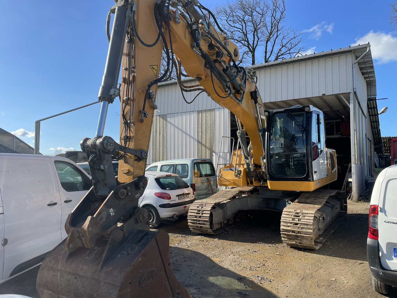 LIEBHERR R920 r920LC - Kāpurķēžu ekskavators: foto 1 LIEBHERR R920 r920LC - Kāpurķēžu ekskavators: foto 1