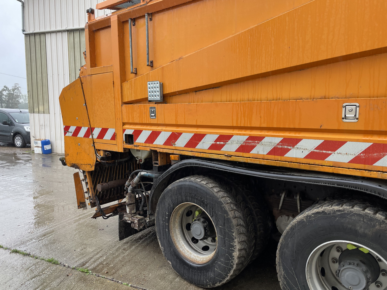 Gudronators Renault Kerax 8x4 pata point a temps Mauguin: foto 11 Gudronators Renault Kerax 8x4 pata point a temps Mauguin: foto 11