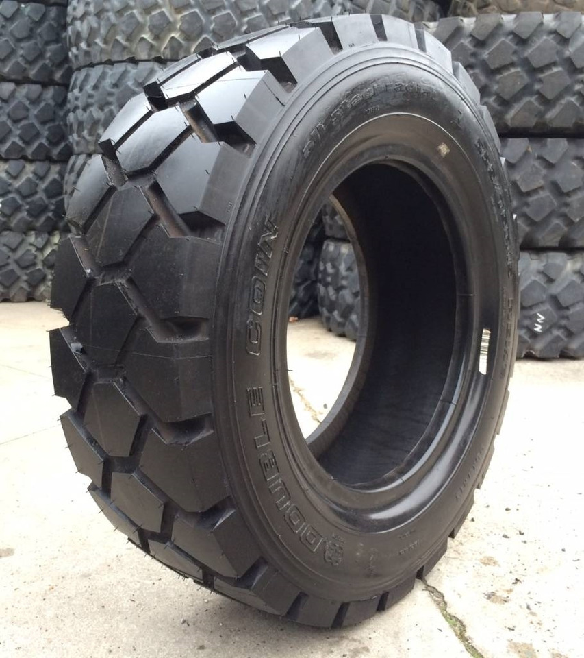 Double Coin 225/75R15 REM6 - NEW  - Riepa: foto 1 Double Coin 225/75R15 REM6 - NEW  - Riepa: foto 1