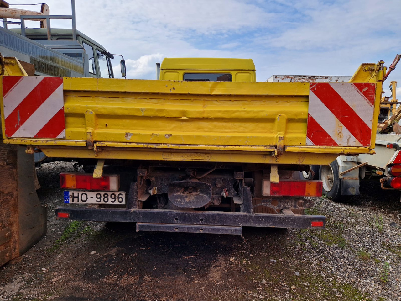 MAN Le 8.180 - Kravas automašīna pašizgāzējs: foto 5 MAN Le 8.180 - Kravas automašīna pašizgāzējs: foto 5