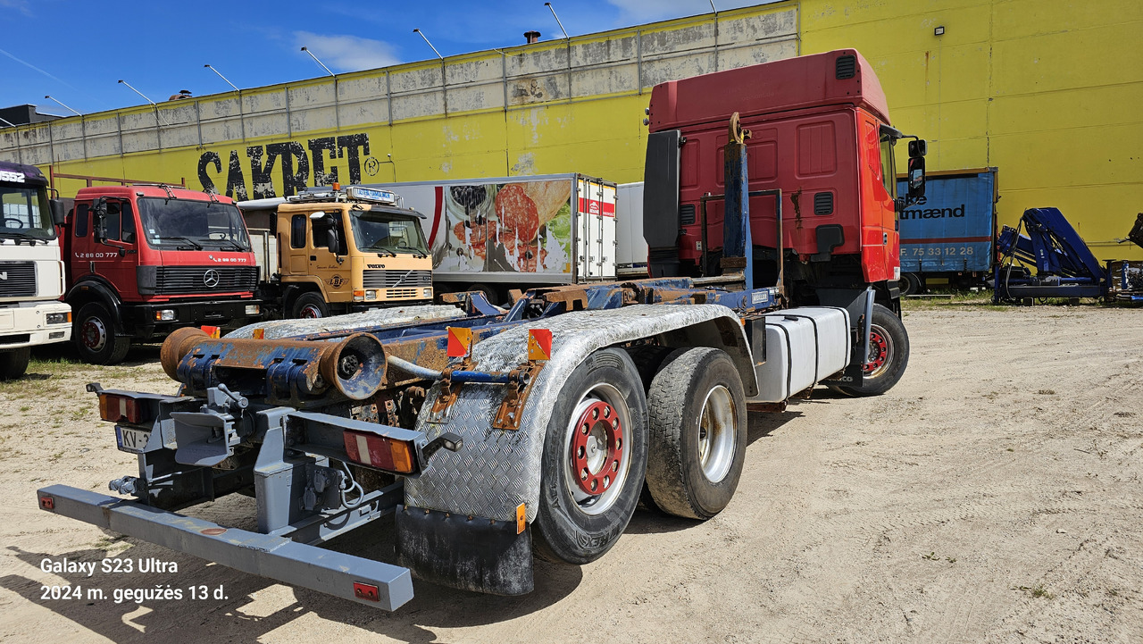 IVECO 240E42 6x2 - Pacēlājs ar āķi: foto 5 IVECO 240E42 6x2 - Pacēlājs ar āķi: foto 5