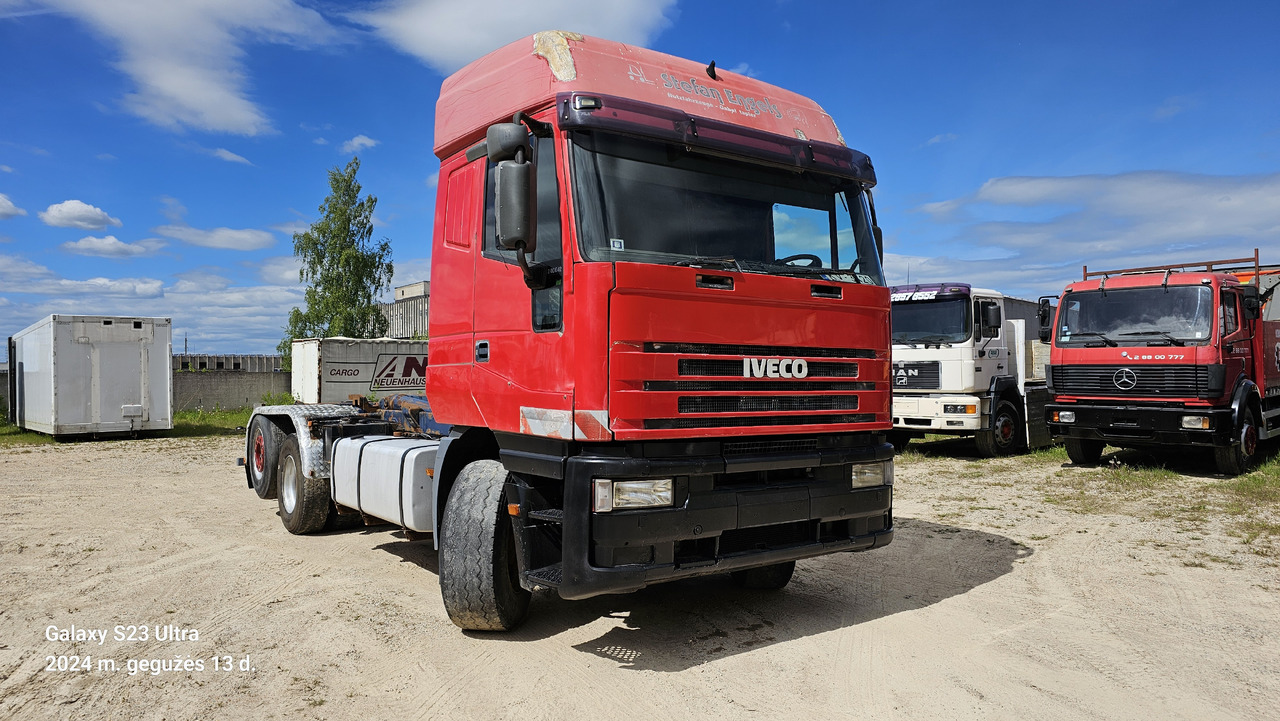 IVECO 240E42 6x2 - Pacēlājs ar āķi: foto 3 IVECO 240E42 6x2 - Pacēlājs ar āķi: foto 3