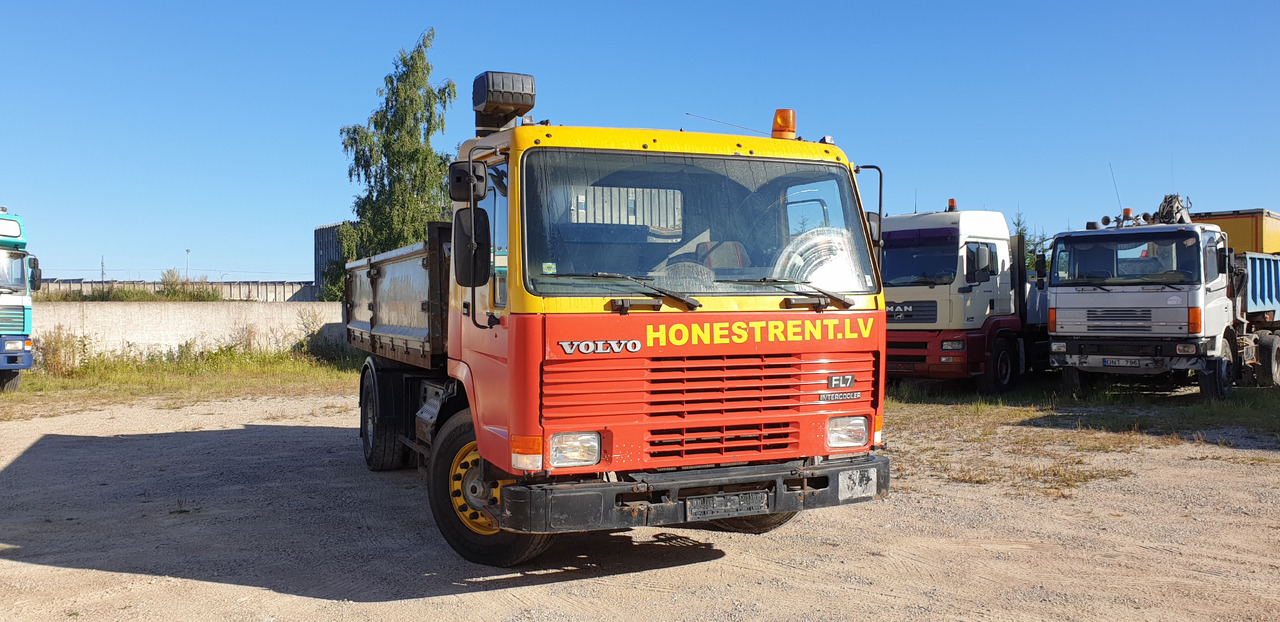 VOLVO FL 7 - Kravas automašīna pašizgāzējs: foto 5 VOLVO FL 7 - Kravas automašīna pašizgāzējs: foto 5