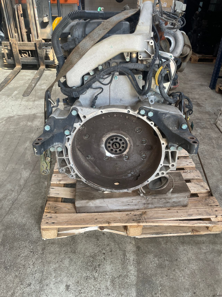 MAN MAN Motor D2676 LF45 TGS TGX D 2676 LF 45 Euro 6 - Dzinējs - Kravas automašīna: foto 3 MAN MAN Motor D2676 LF45 TGS TGX D 2676 LF 45 Euro 6 - Dzinējs - Kravas automašīna: foto 3