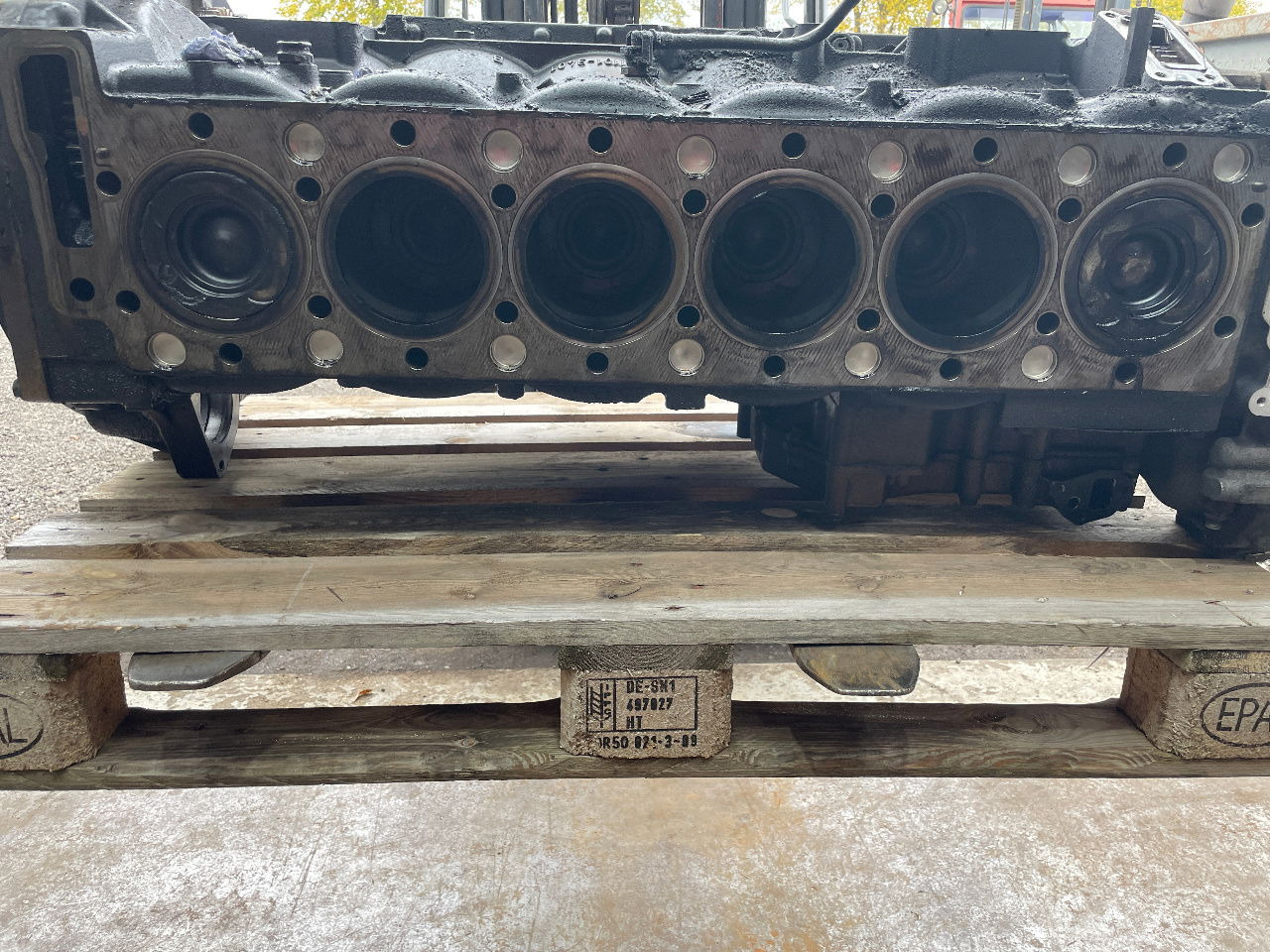 MAN Motor MAN Lions City D2066 LUH 52 Euro 6 Block D 2066 Motorblock Kurbelwelle - Dzinējs un rezerves daļas - Autobuss: foto 3 MAN Motor MAN Lions City D2066 LUH 52 Euro 6 Block D 2066 Motorblock Kurbelwelle - Dzinējs un rezerves daļas - Autobuss: foto 3