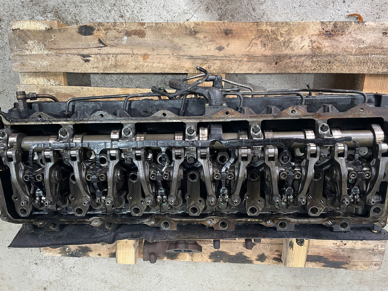 MAN Motor MAN Lions City D2066 LUH 52 Zylinderkopf Nockenwelle - Motora galva - Autobuss: foto 3 MAN Motor MAN Lions City D2066 LUH 52 Zylinderkopf Nockenwelle - Motora galva - Autobuss: foto 3