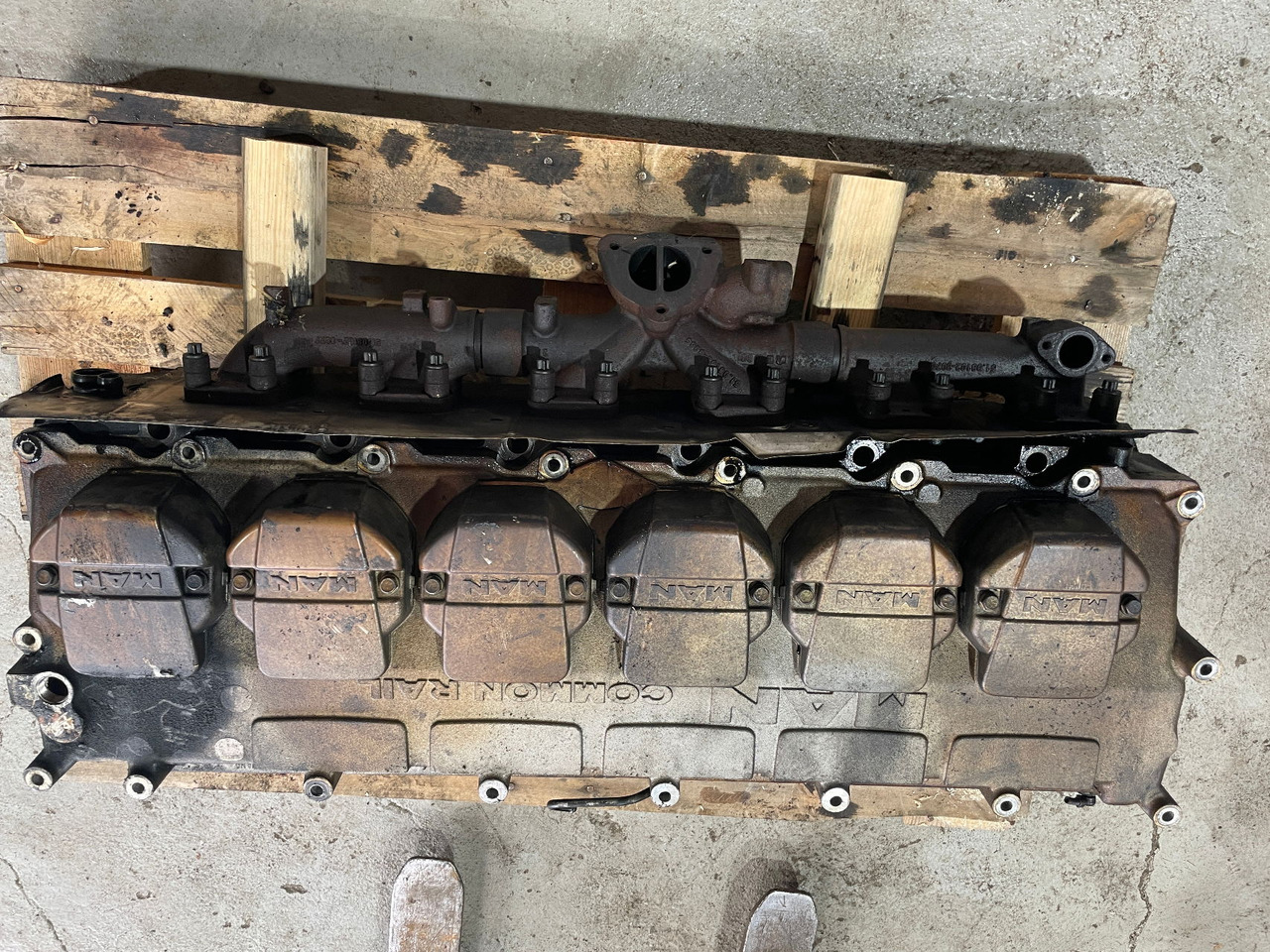 MAN Motor MAN Lions City D2066 LUH 52 Zylinderkopf Nockenwelle - Motora galva - Autobuss: foto 5 MAN Motor MAN Lions City D2066 LUH 52 Zylinderkopf Nockenwelle - Motora galva - Autobuss: foto 5