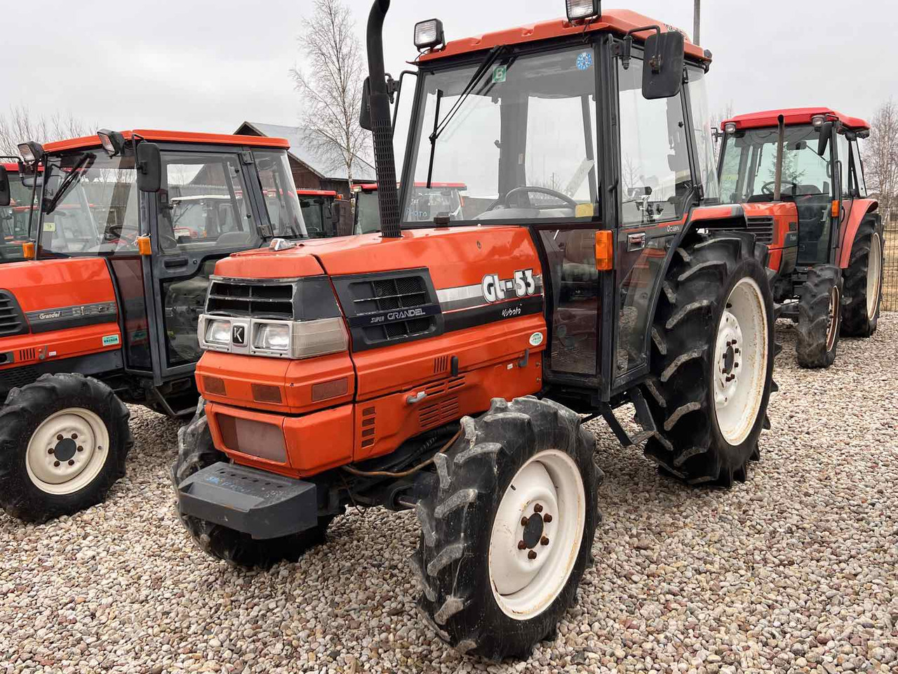 Kubota GL53 - Kāpurķēžu traktors: foto 1 Kubota GL53 - Kāpurķēžu traktors: foto 1