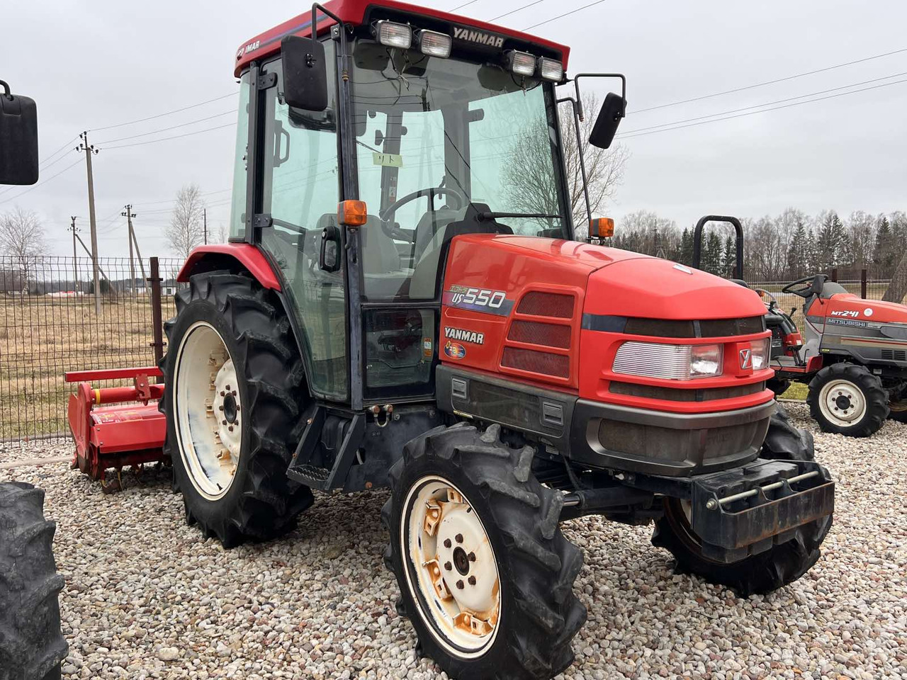 Yanmar US550 - Mini traktors: foto 2 Yanmar US550 - Mini traktors: foto 2
