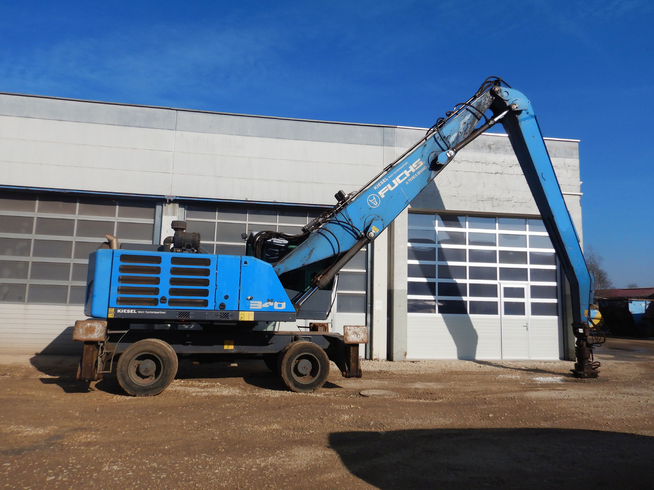 Fuchs MHL 340 F - Atkritumu iekrāvējs: foto 4 Fuchs MHL 340 F - Atkritumu iekrāvējs: foto 4
