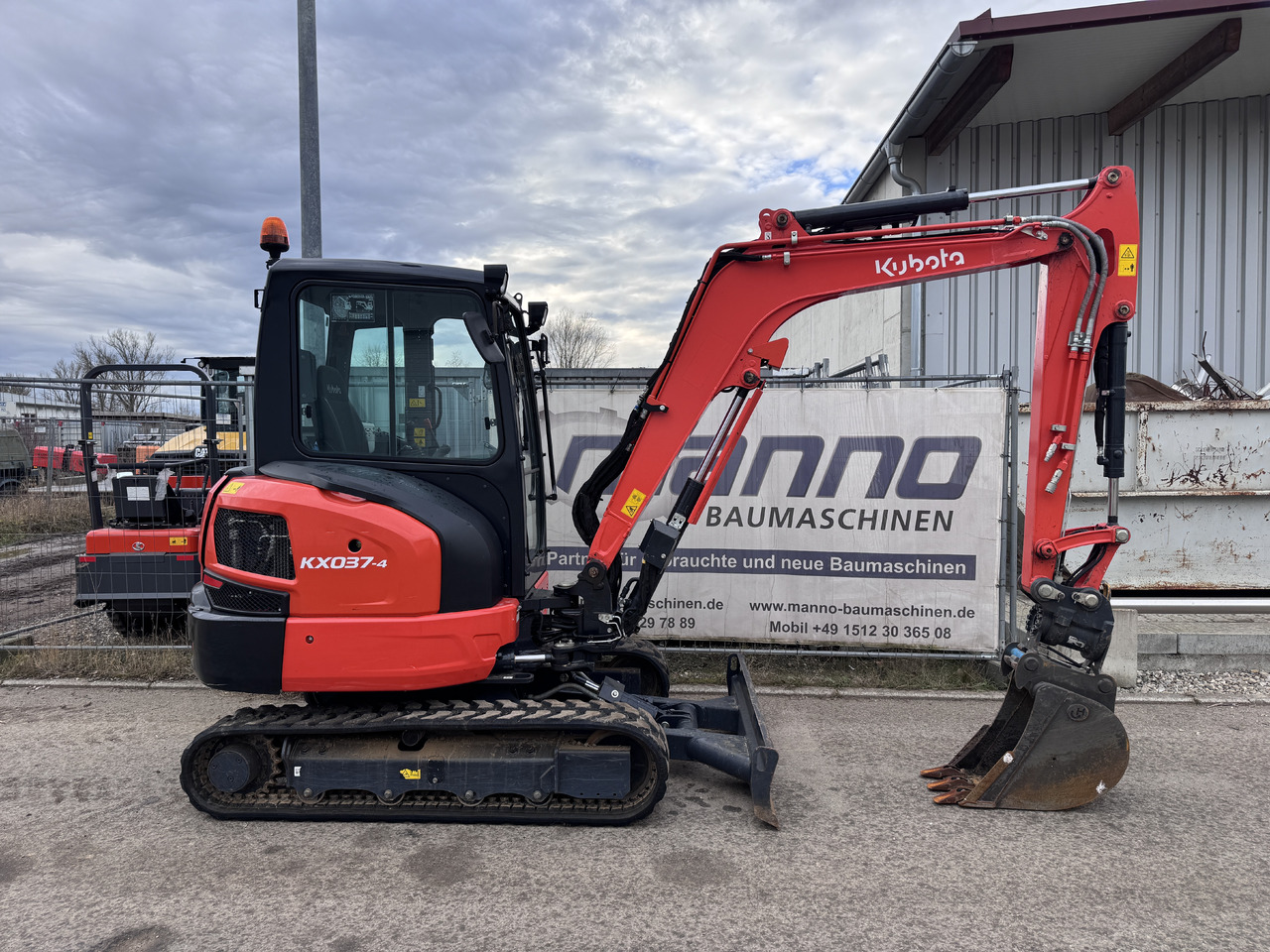 Kubota KX 037-4 - Mini-ekskavators: foto 1 Kubota KX 037-4 - Mini-ekskavators: foto 1