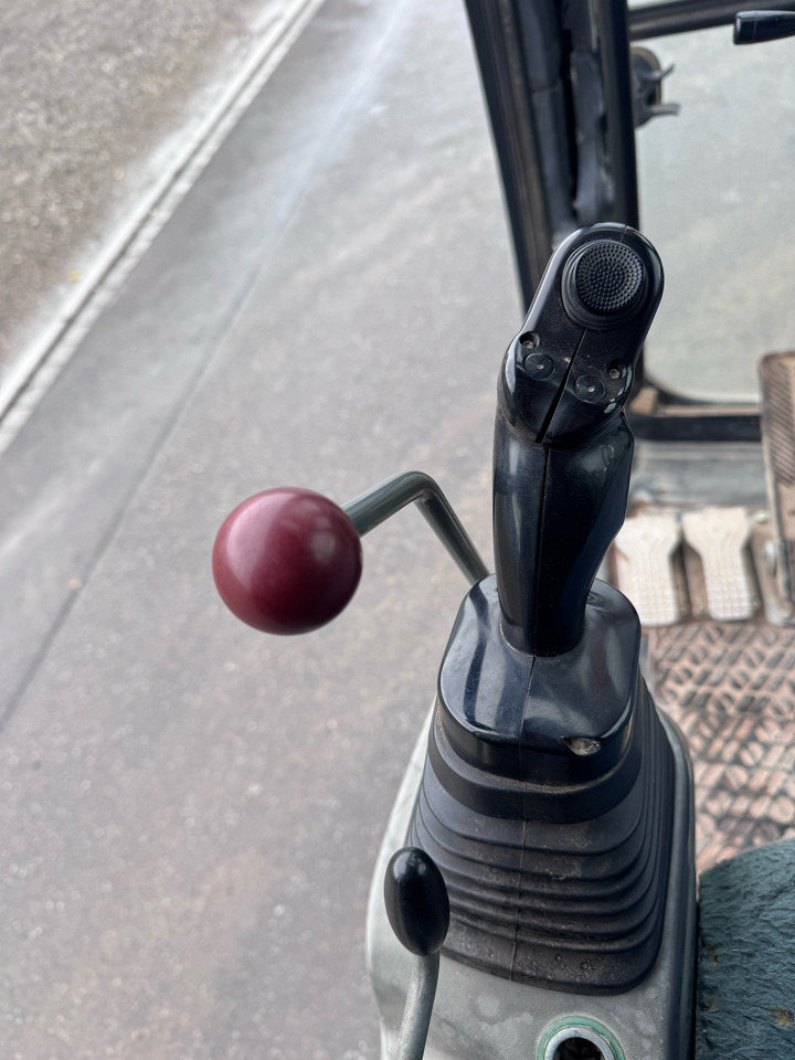 Riteņu ekskavators LIEBHERR A 916 Litronic: foto 9