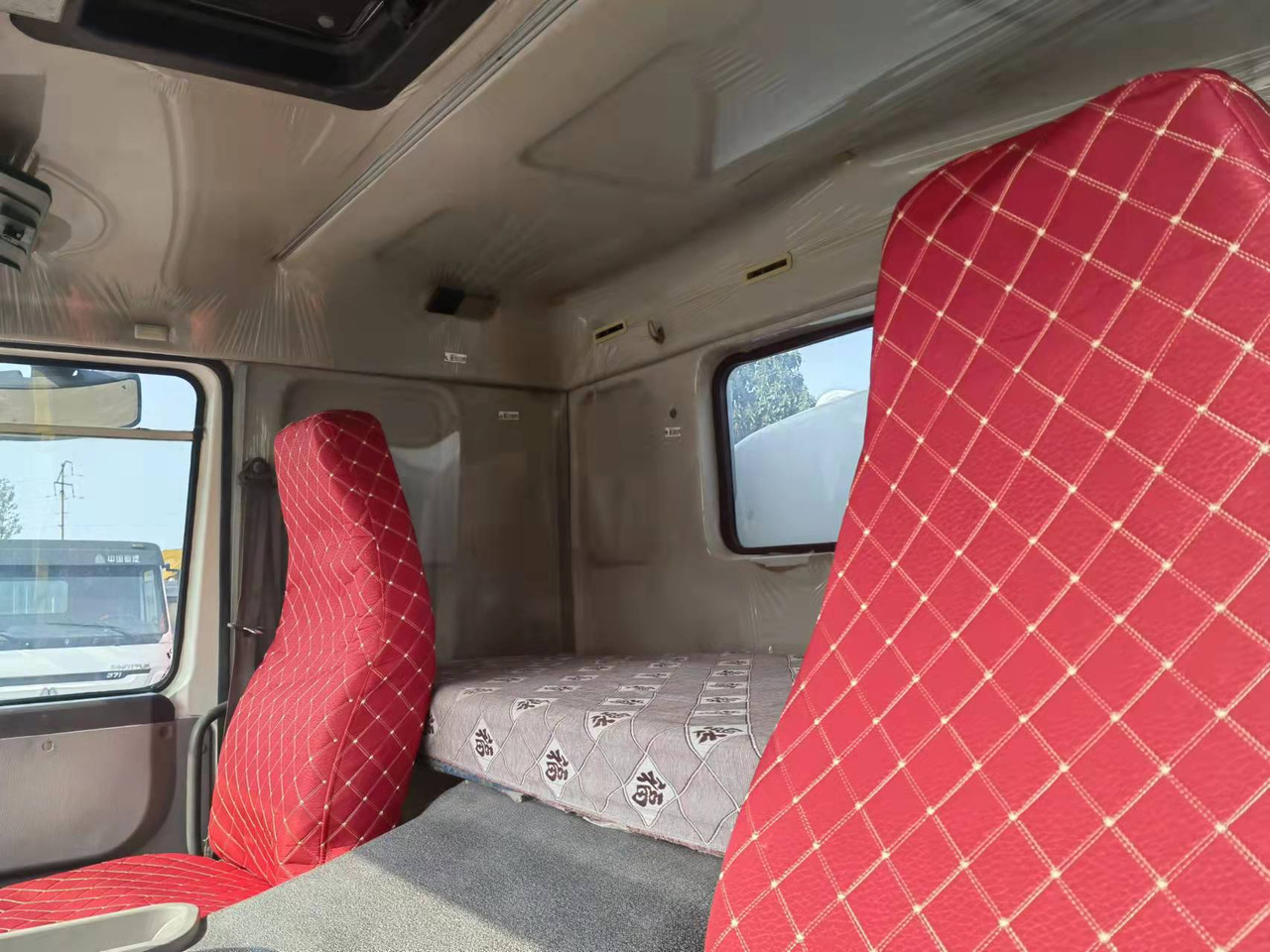 HOWO 336-371 - Autocisterna: foto 4 HOWO 336-371 - Autocisterna: foto 4