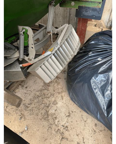 AMAZONE NOVIX - Minerālmēslu izkliedētājs: foto 5 AMAZONE NOVIX - Minerālmēslu izkliedētājs: foto 5