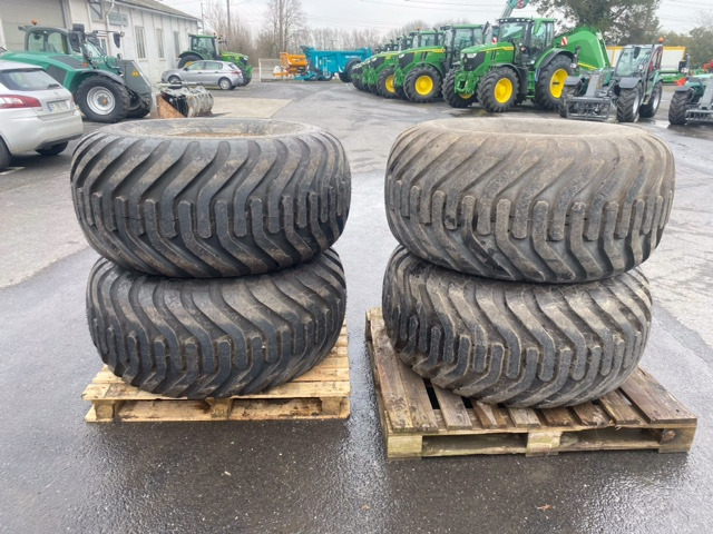 CEAT 550/60R22,5 - Ritenis: foto 1 CEAT 550/60R22,5 - Ritenis: foto 1