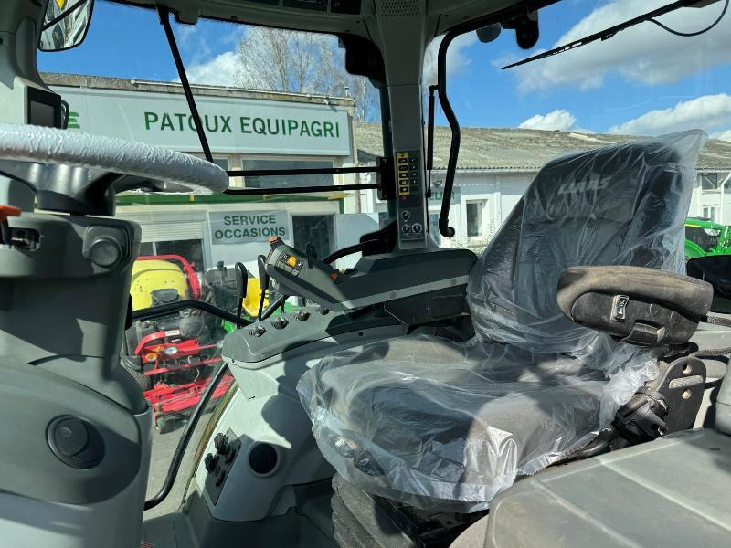 Traktors CLAAS ARION 650: foto 7