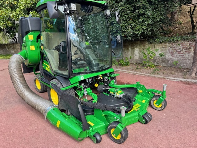 JOHN DEERE 1585 - Zāles pļāvējs: foto 1 JOHN DEERE 1585 - Zāles pļāvējs: foto 1