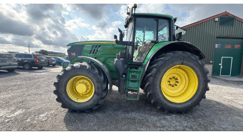 JOHN DEERE 6175M - Traktors: foto 1 JOHN DEERE 6175M - Traktors: foto 1