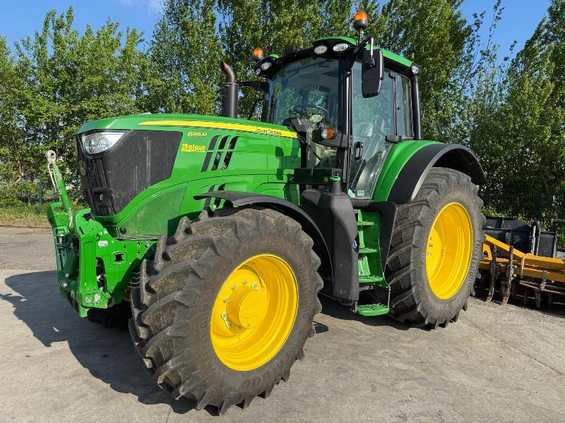 JOHN DEERE 6195M - Traktors: foto 1 JOHN DEERE 6195M - Traktors: foto 1