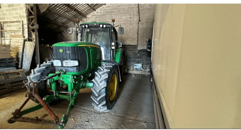 JOHN DEERE 6520 - Traktors: foto 4 JOHN DEERE 6520 - Traktors: foto 4