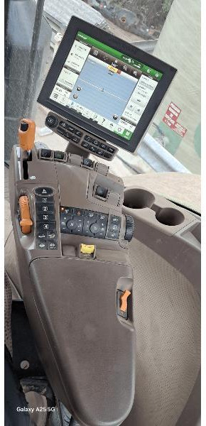 JOHN DEERE 7310R - Traktors: foto 5 JOHN DEERE 7310R - Traktors: foto 5