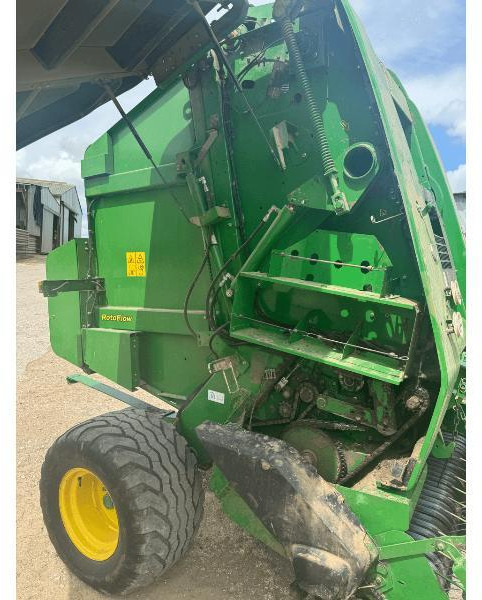 JOHN DEERE 864 - Rituļu prese: foto 3 JOHN DEERE 864 - Rituļu prese: foto 3