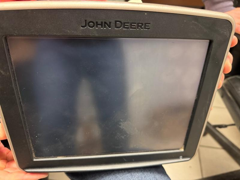 JOHN DEERE GS2630 - Navigācijas sistēma - Lauksaimniecības tehnika: foto 1 JOHN DEERE GS2630 - Navigācijas sistēma - Lauksaimniecības tehnika: foto 1