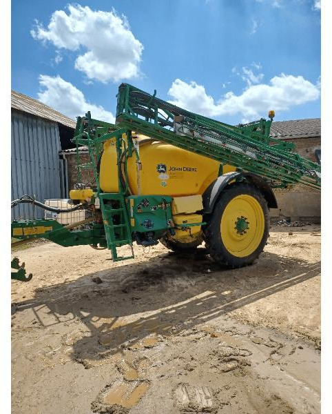 JOHN DEERE M740i - Piekabināmais miglotājs: foto 4 JOHN DEERE M740i - Piekabināmais miglotājs: foto 4