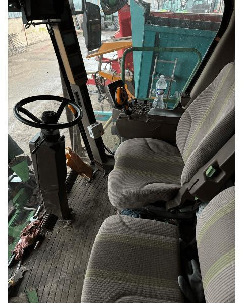 Labības kombains JOHN DEERE T560: foto 6