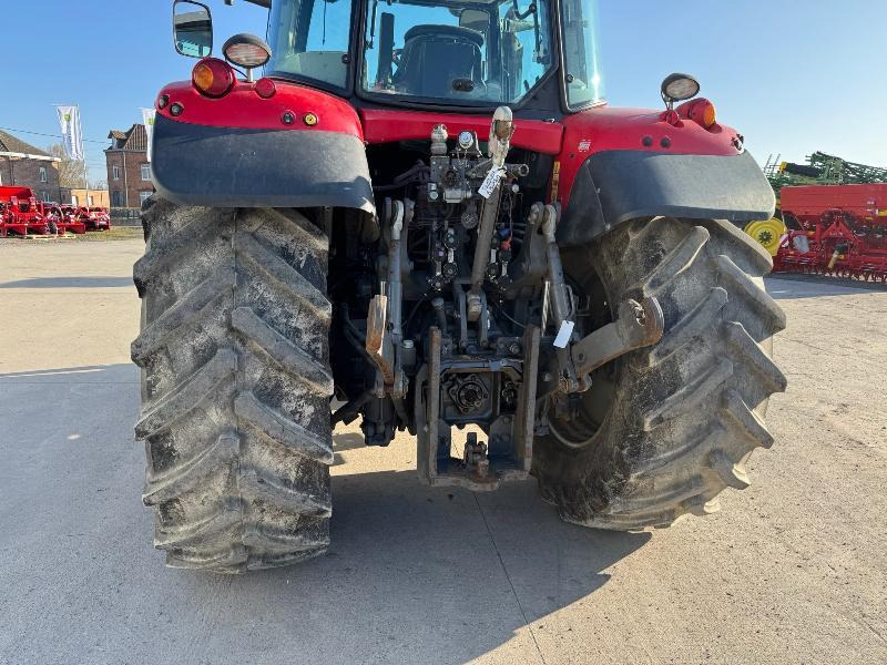 MASSEY-FERGUSON 6715 S DYNA VT - Traktors: foto 3 MASSEY-FERGUSON 6715 S DYNA VT - Traktors: foto 3