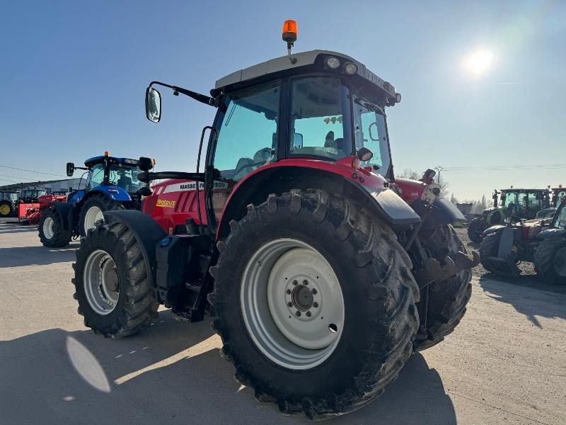 MASSEY-FERGUSON 6715 S DYNA VT - Traktors: foto 2 MASSEY-FERGUSON 6715 S DYNA VT - Traktors: foto 2