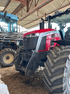 MASSEY-FERGUSON 8S205 EXCLUSIVE - Traktors: foto 1 MASSEY-FERGUSON 8S205 EXCLUSIVE - Traktors: foto 1