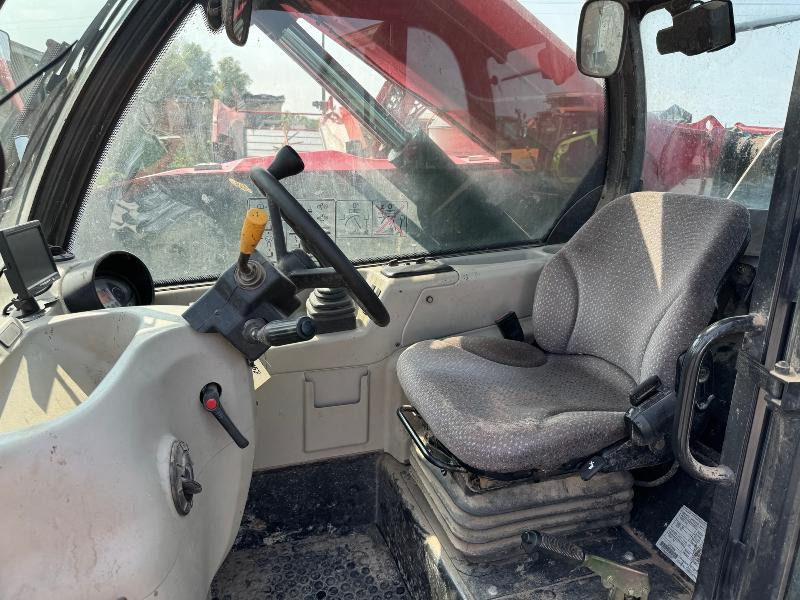 Teleskopiskais iekrāvējs MASSEY-FERGUSON 9305 XTRA: foto 8 Teleskopiskais iekrāvējs MASSEY-FERGUSON 9305 XTRA: foto 8