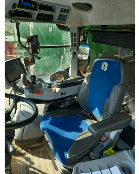 NEW-HOLLAND T7.270 AC - Traktors: foto 4 NEW-HOLLAND T7.270 AC - Traktors: foto 4