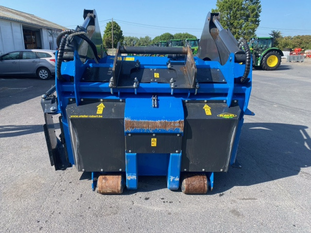 ROBERT - ROBIN BMV33 - Lopbarības mikseris: foto 2 ROBERT - ROBIN BMV33 - Lopbarības mikseris: foto 2