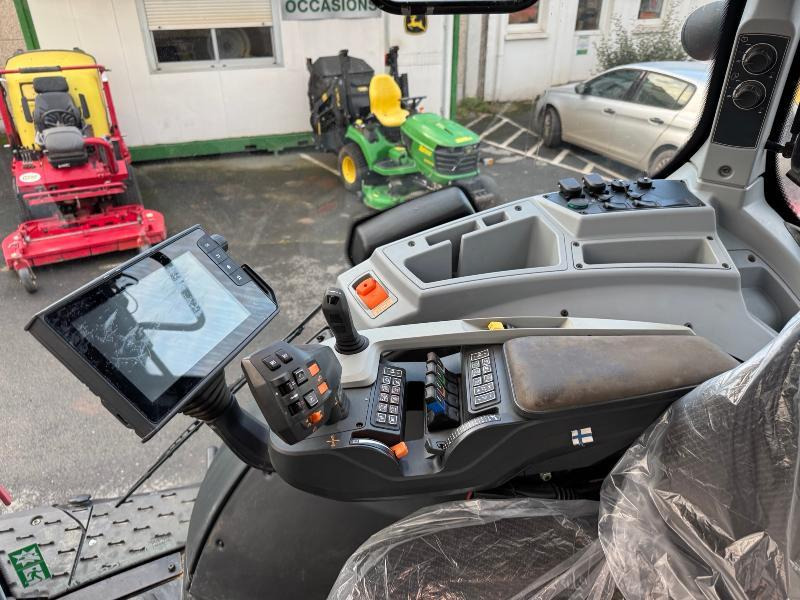 Traktors VALTRA T214 DIRECT: foto 9