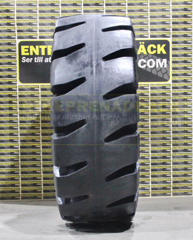 Complete solid wheels 26.5-25 on rims for Volvo L110/L120E - Riteņu iekrāvējs: foto 3 Complete solid wheels 26.5-25 on rims for Volvo L110/L120E - Riteņu iekrāvējs: foto 3